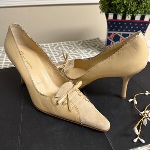 St. John Pointed Toe Lace up Bow Accent Beige Suede &Leather Pumps sz 8.5 B